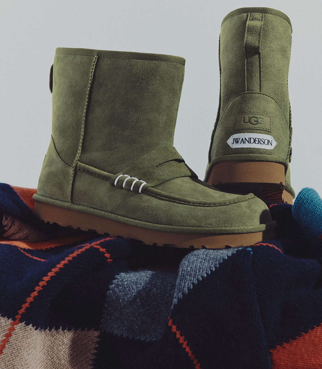 تعاون UGG مع JW Anderson — تسوق الأنماط الجديدة